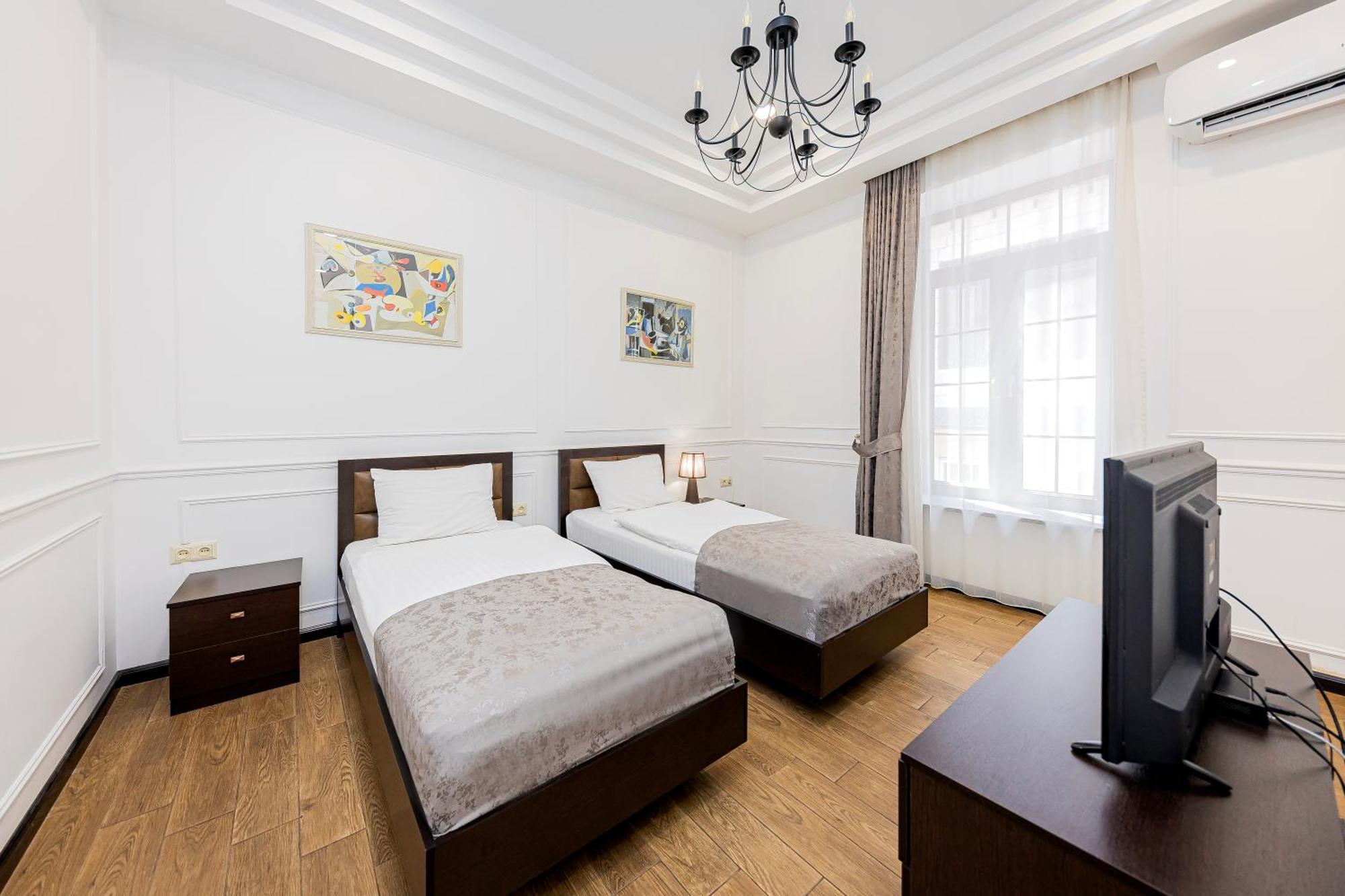 Boutique Living Hotel Ереван Екстериор снимка