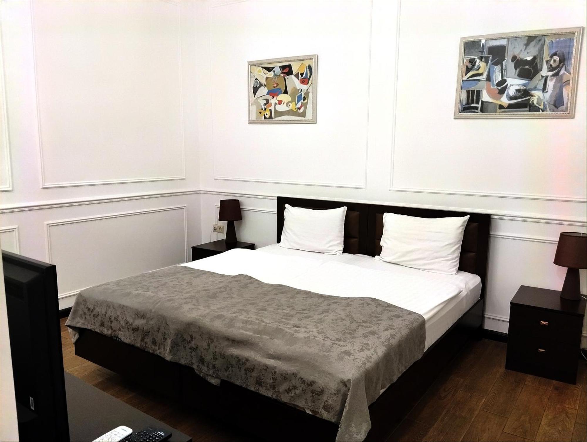 Boutique Living Hotel Ереван Екстериор снимка