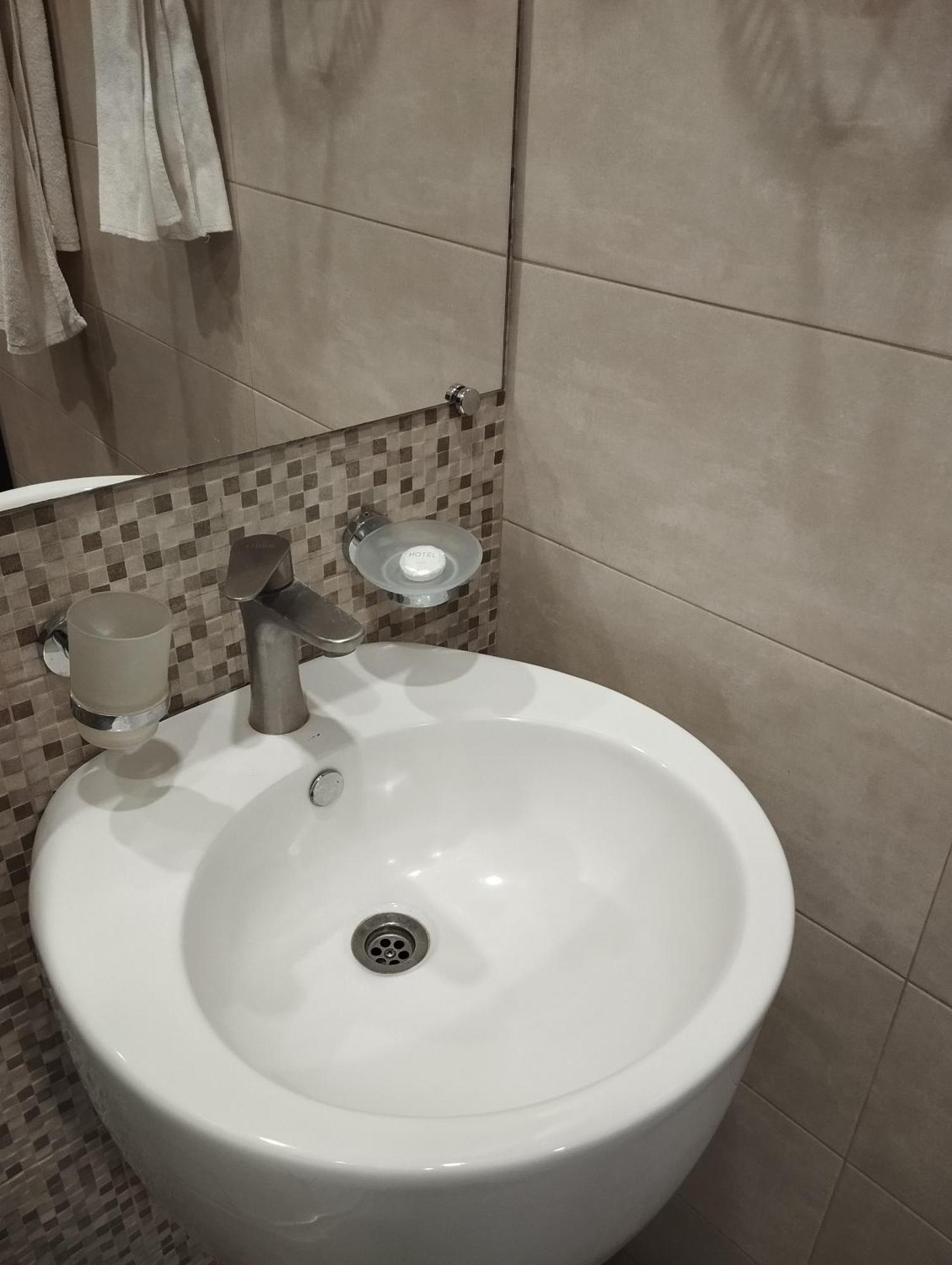 Boutique Living Hotel Ереван Екстериор снимка