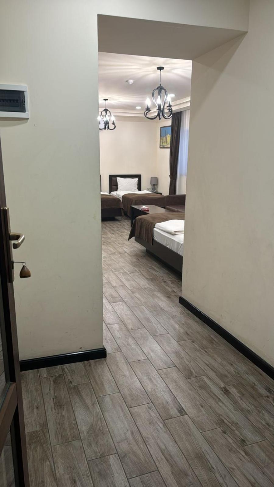 Boutique Living Hotel Ереван Екстериор снимка