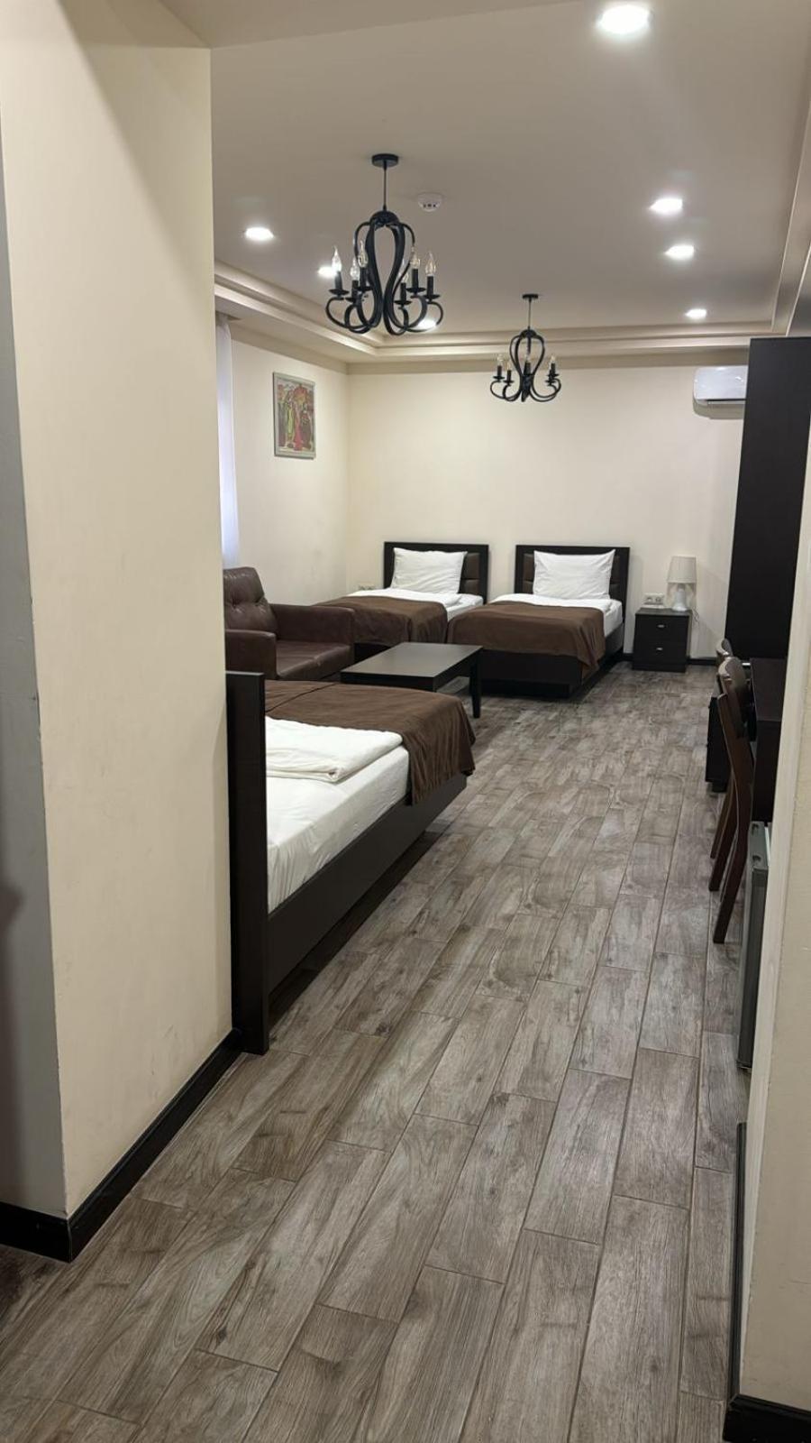 Boutique Living Hotel Ереван Екстериор снимка