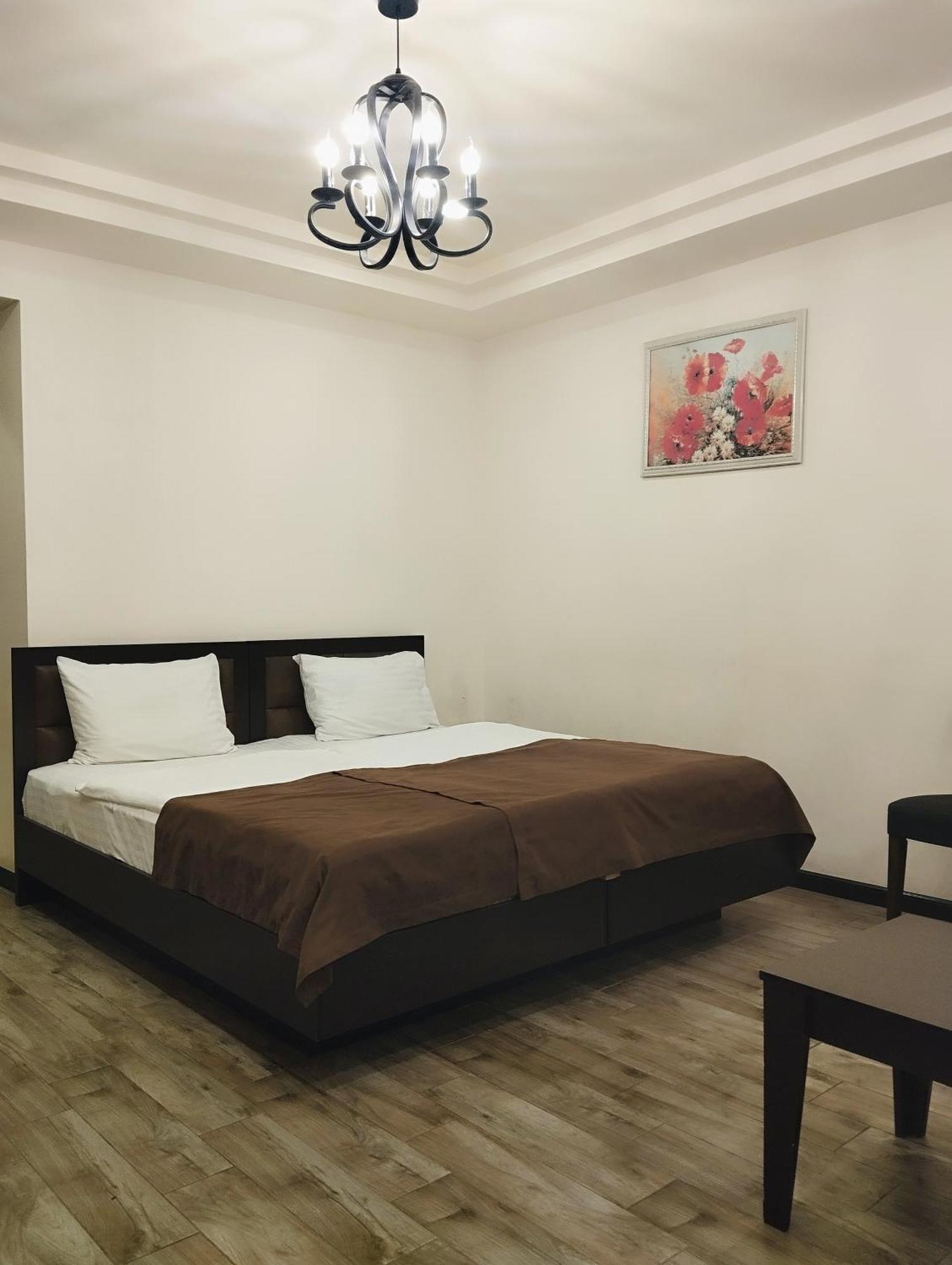 Boutique Living Hotel Ереван Екстериор снимка